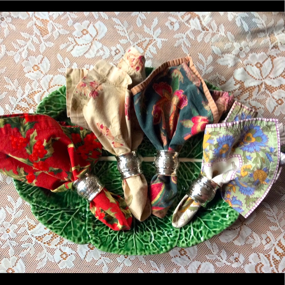 International Silver Company: Eight Napkin Rings - Picture 1 of 16